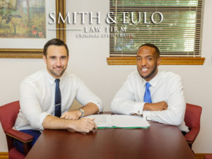 What are the pros and cons of the felony murder laws?